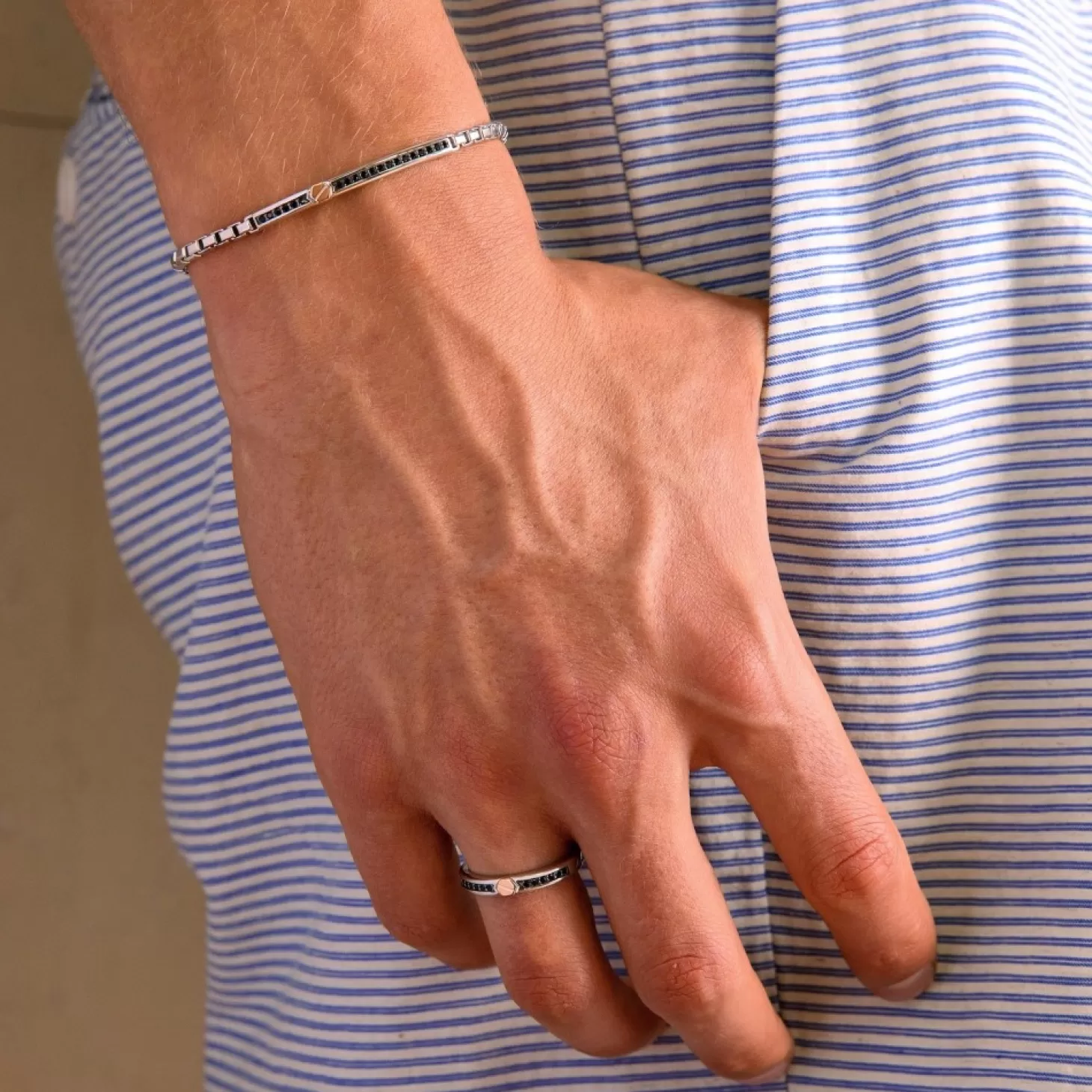 Zancan Gioielli Anello Zancan A Fede In Argento Con Pietre E Vite In Oro Rosa.> Anelli