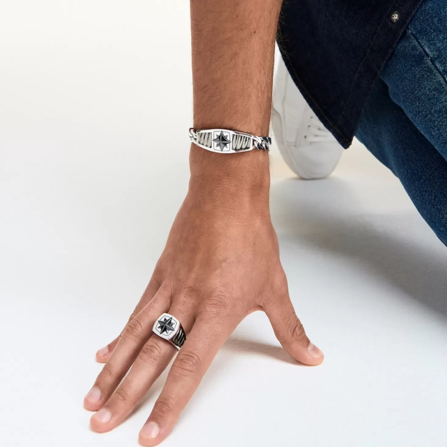 Zancan Gioielli Bracciale Zancan In Argento Con Maglia Grumette E Targa Con Rosa Dei Venti In Ceramica.> Bracciali